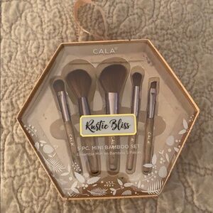 Cala Rustic Bliss makeup brush set